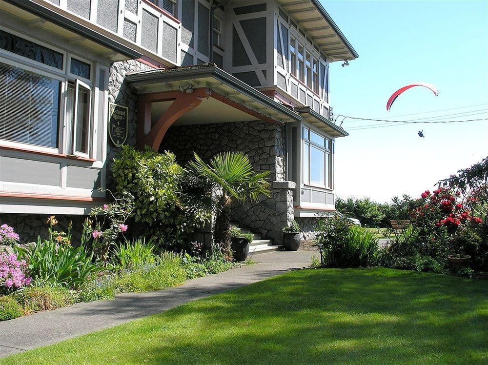 Dashwood Manor Seaside Bed & Breakfast Victoria Exterior foto